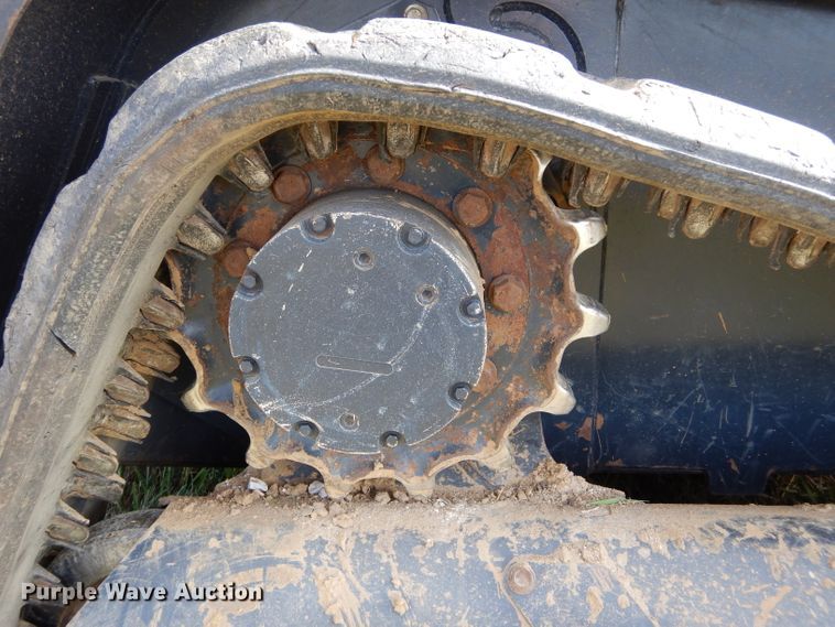 image for item GC9675 2015 Kubota SVL75-2 skid steer