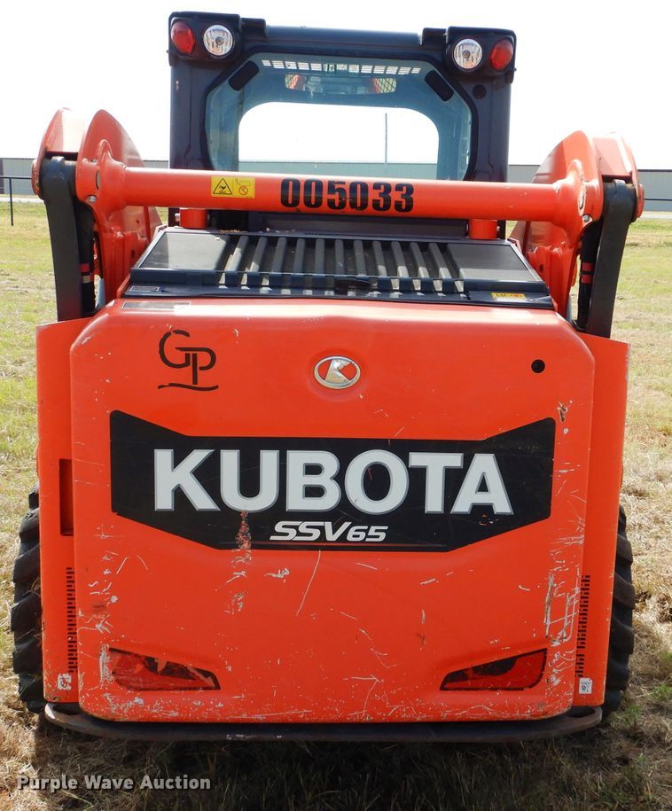 image for item GC9678 2017 Kubota SSV65 skid steer