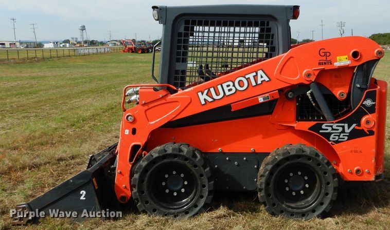 image for item GC9678 2017 Kubota SSV65 skid steer