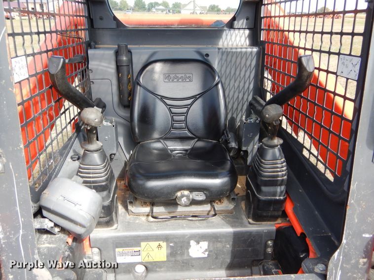 image for item GC9678 2017 Kubota SSV65 skid steer