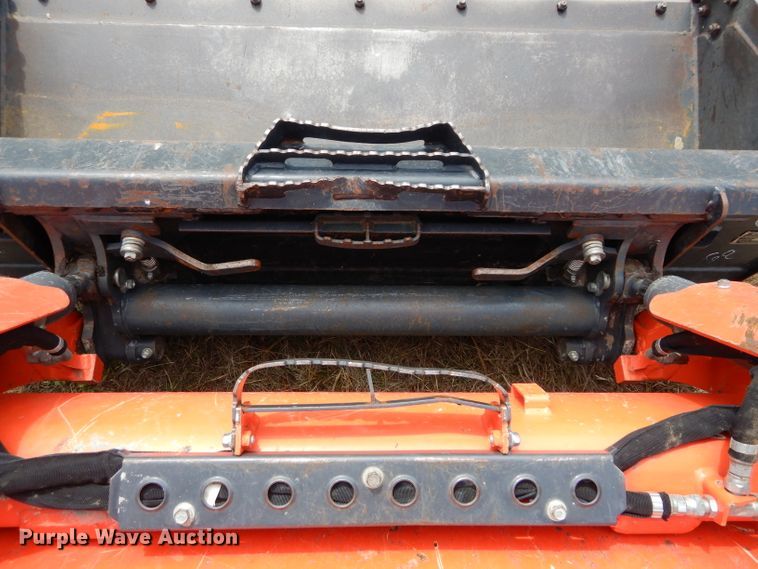 image for item GC9678 2017 Kubota SSV65 skid steer