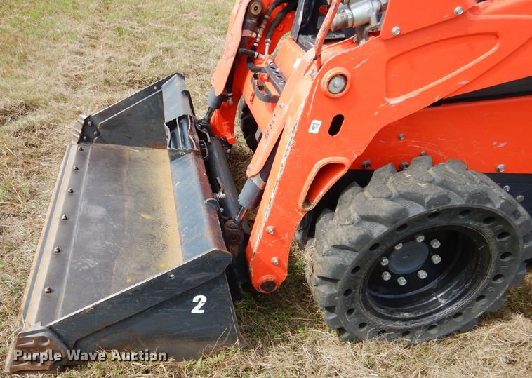 image for item GC9678 2017 Kubota SSV65 skid steer