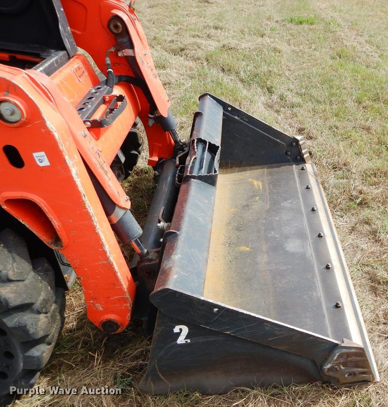 image for item GC9678 2017 Kubota SSV65 skid steer