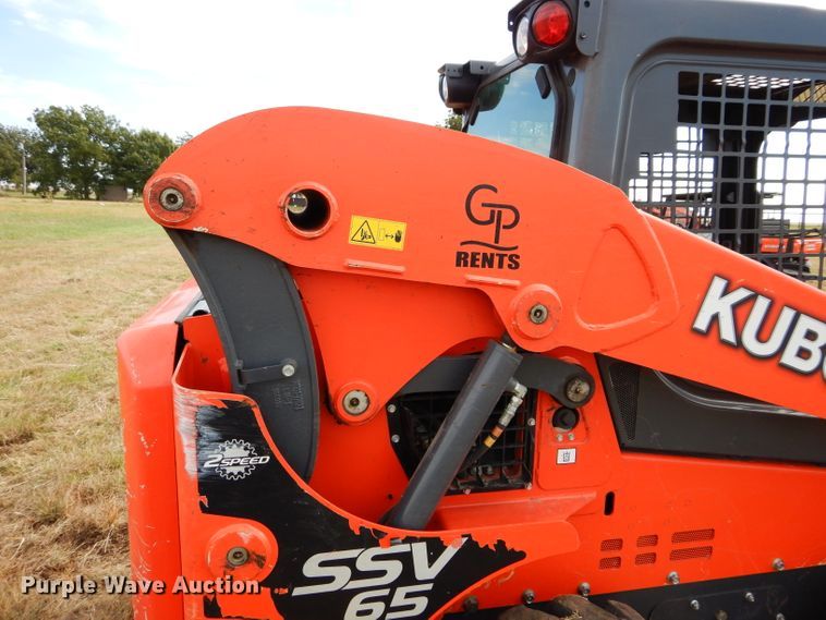 image for item GC9678 2017 Kubota SSV65 skid steer