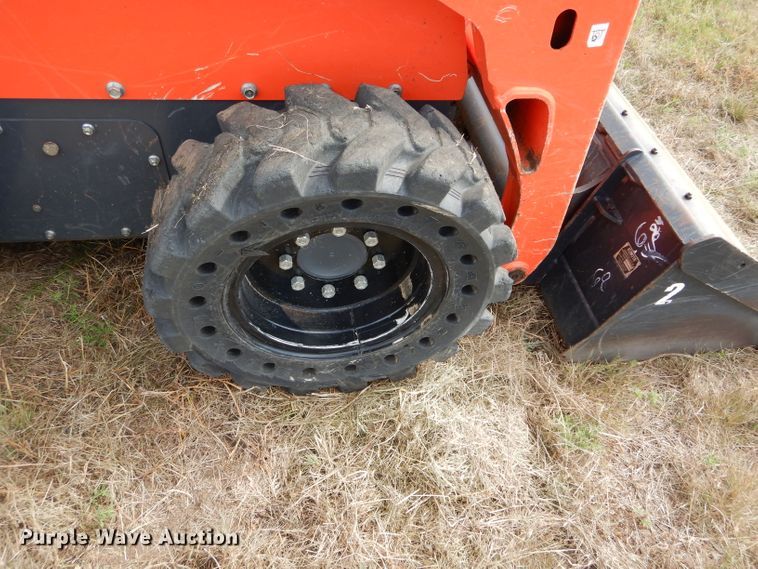 image for item GC9678 2017 Kubota SSV65 skid steer