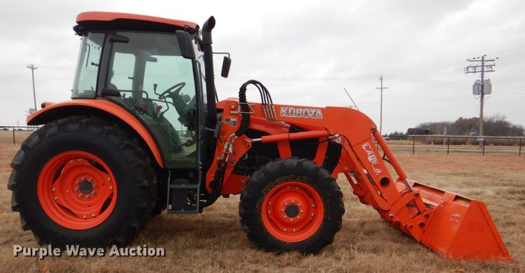 image for item GC9679 2017 Kubota M5-091D MFWD tractor