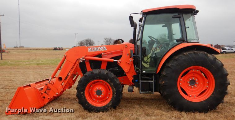 image for item GC9679 2017 Kubota M5-091D MFWD tractor