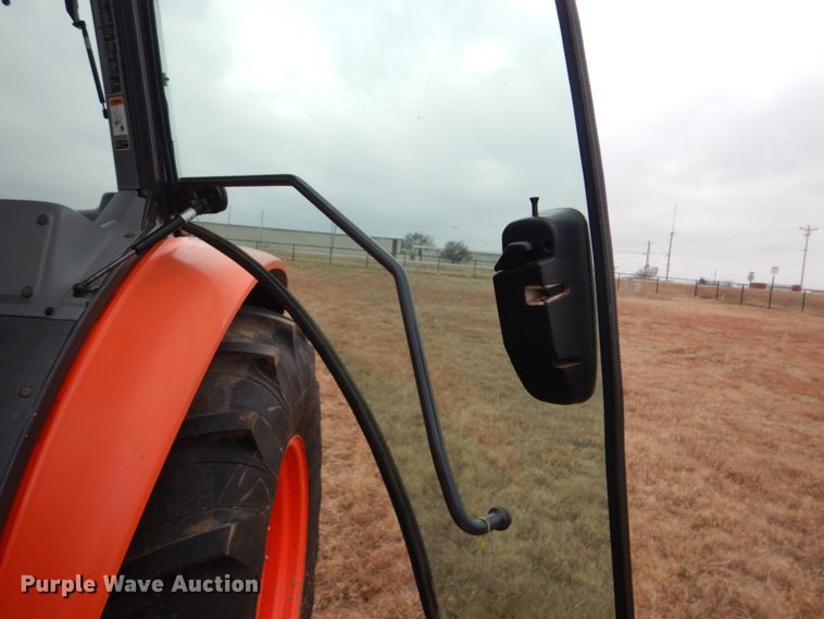 image for item GC9679 2017 Kubota M5-091D MFWD tractor