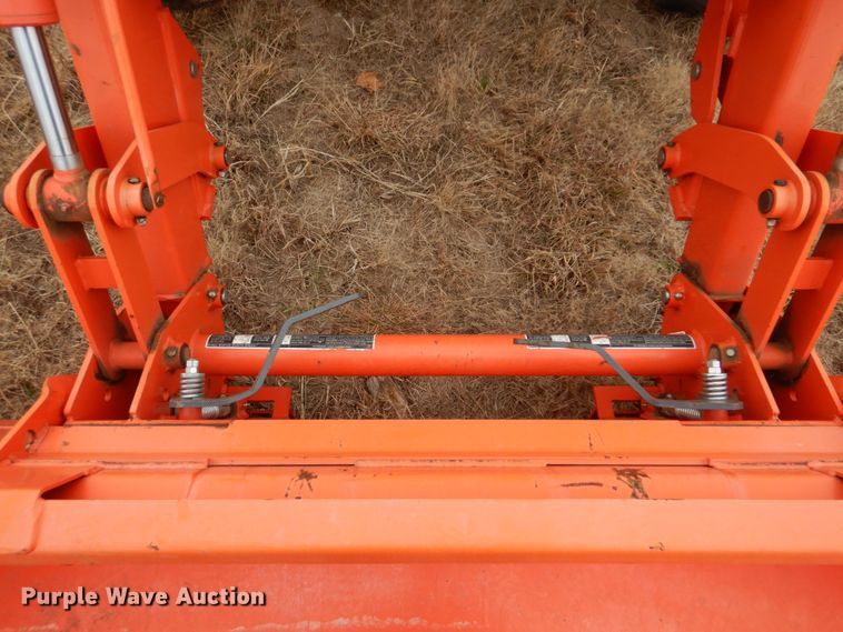 image for item GC9679 2017 Kubota M5-091D MFWD tractor