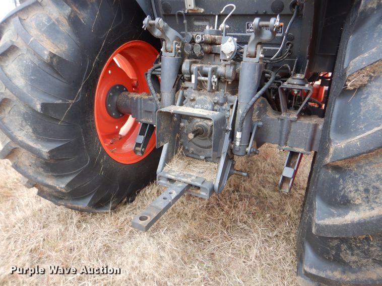 image for item GC9679 2017 Kubota M5-091D MFWD tractor