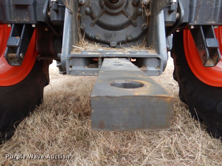 image for item GC9679 2017 Kubota M5-091D MFWD tractor