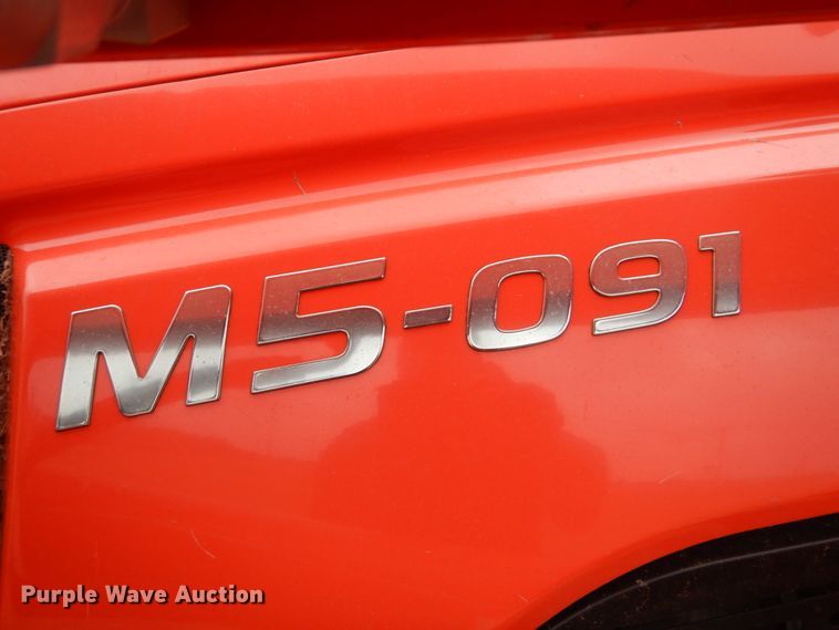 image for item GC9679 2017 Kubota M5-091D MFWD tractor