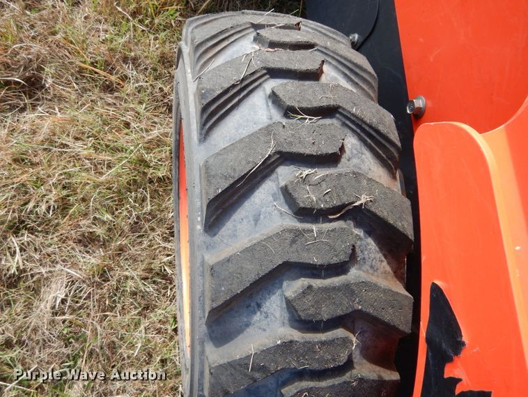 image for item GC9680 2016 Kubota SSV65 skid steer