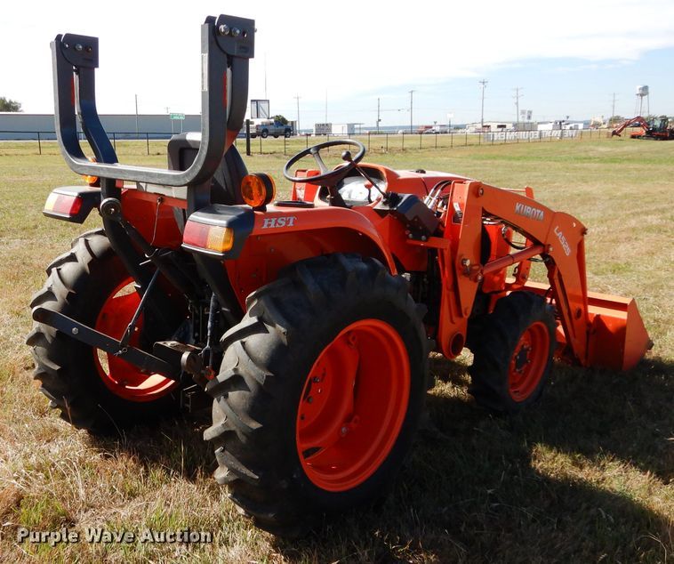 image for item GC9682 Kubota L3301D MFWD tractor