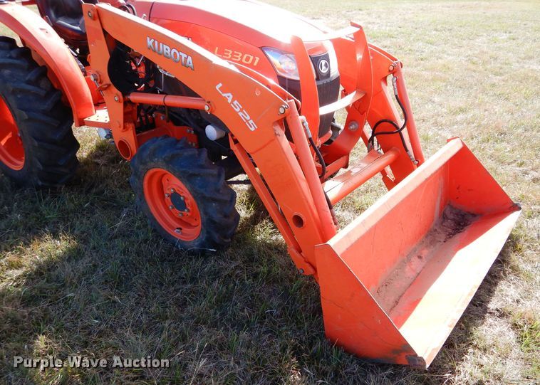 image for item GC9682 Kubota L3301D MFWD tractor