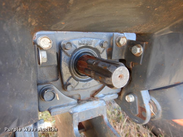 image for item GC9682 Kubota L3301D MFWD tractor