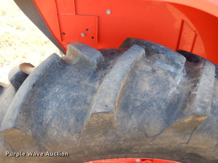 image for item GC9682 Kubota L3301D MFWD tractor