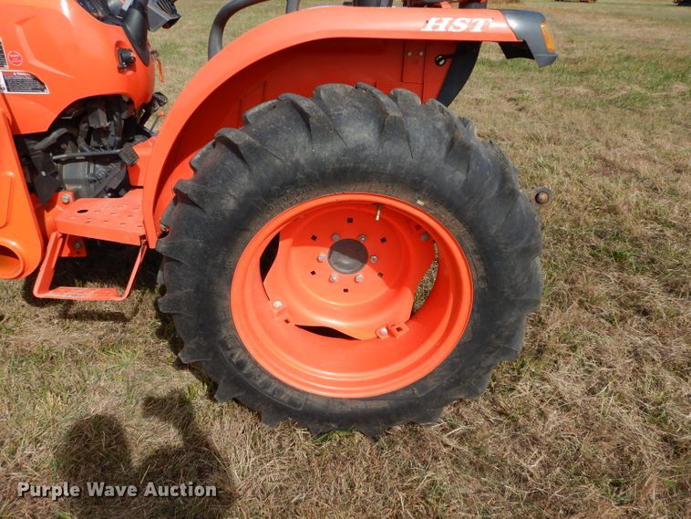 image for item GC9682 Kubota L3301D MFWD tractor