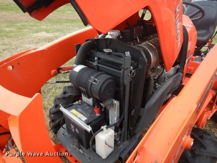 image for item GC9686 2017 Kubota L3301D MFWD tractor