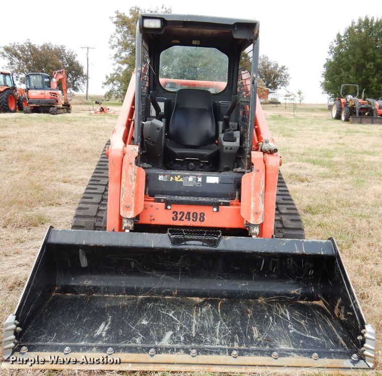 image for item GC9688 2017 Kubota SVL95-2S skid steer