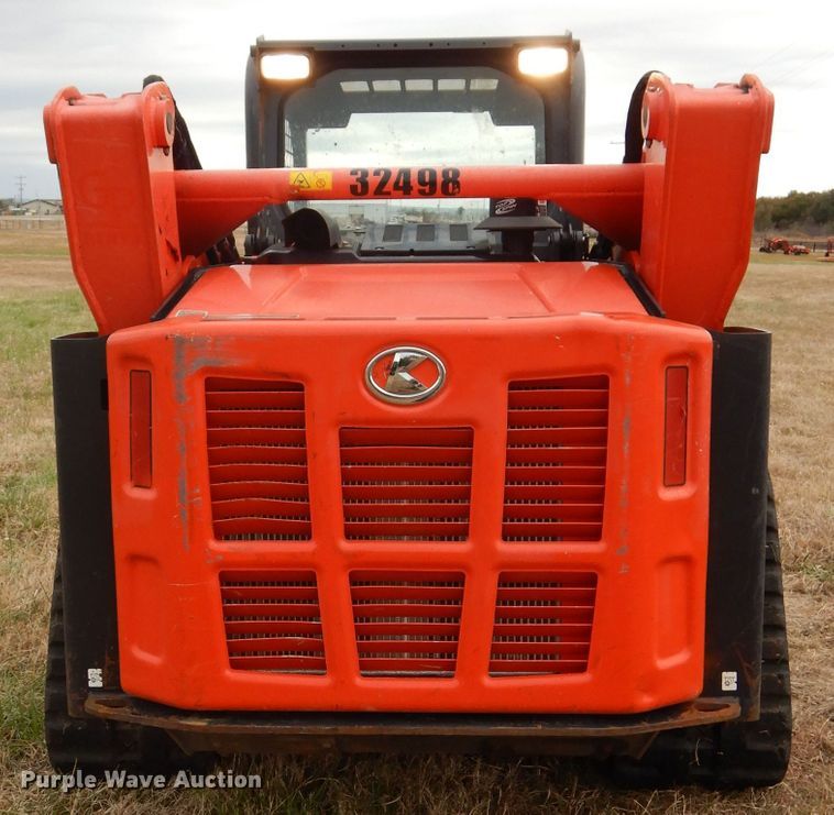 image for item GC9688 2017 Kubota SVL95-2S skid steer