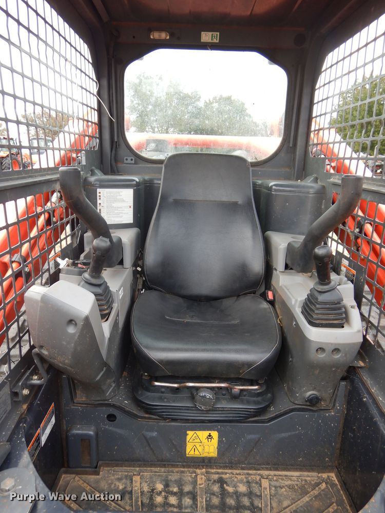 image for item GC9688 2017 Kubota SVL95-2S skid steer