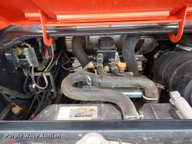 image for item GC9688 2017 Kubota SVL95-2S skid steer