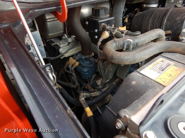 image for item GC9688 2017 Kubota SVL95-2S skid steer