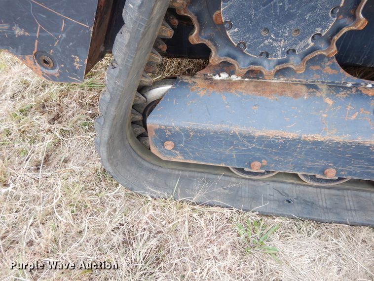 image for item GC9688 2017 Kubota SVL95-2S skid steer