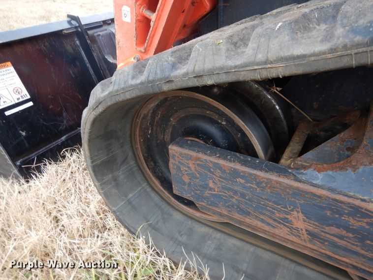 image for item GC9688 2017 Kubota SVL95-2S skid steer