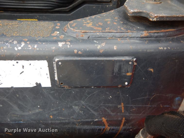 image for item GC9688 2017 Kubota SVL95-2S skid steer