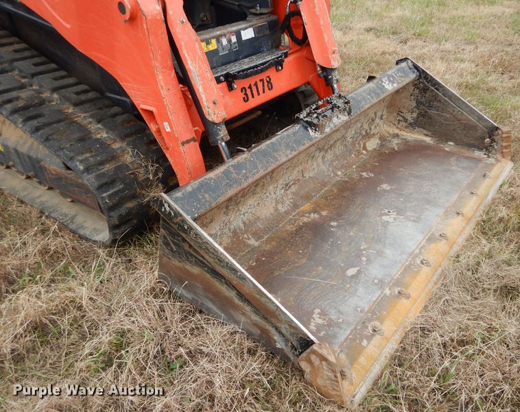 image for item GC9691 2017 Kubota SVL95-2S skid steer