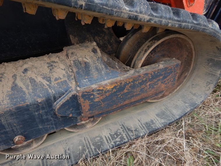 image for item GC9691 2017 Kubota SVL95-2S skid steer