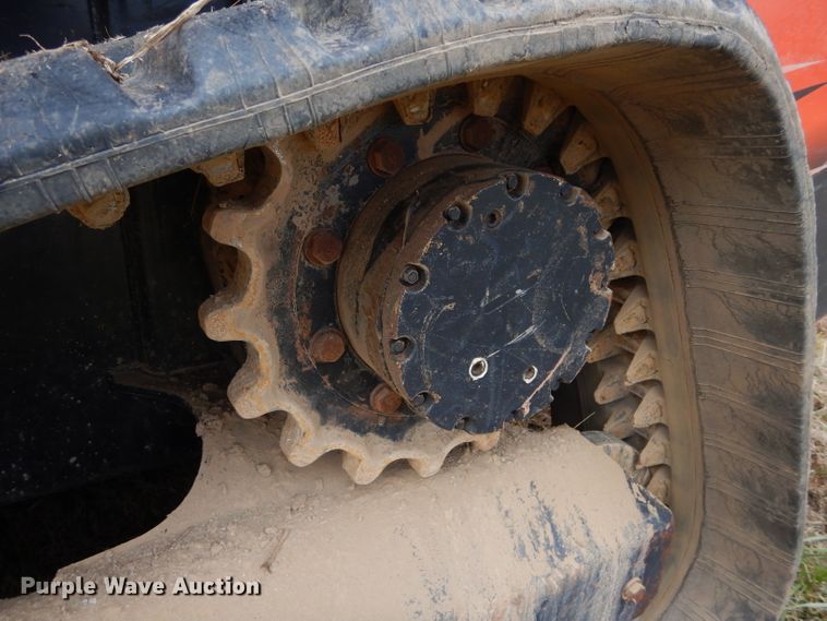 image for item GC9691 2017 Kubota SVL95-2S skid steer