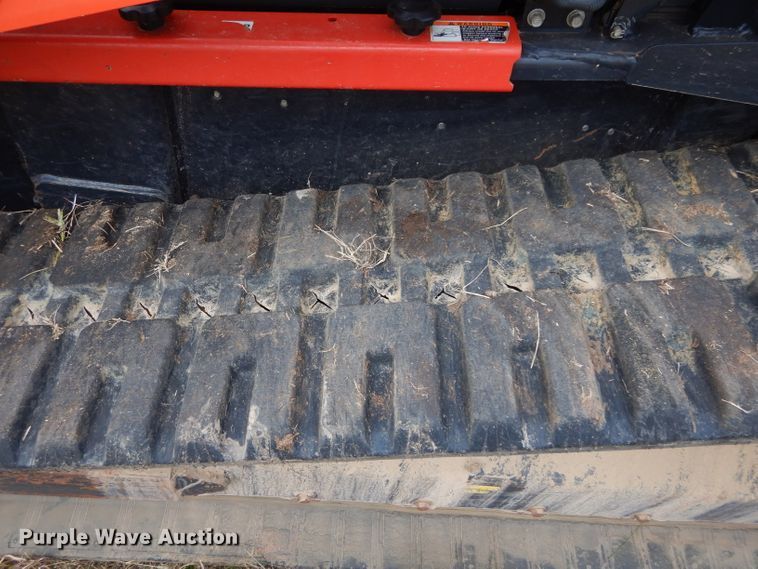 image for item GC9691 2017 Kubota SVL95-2S skid steer