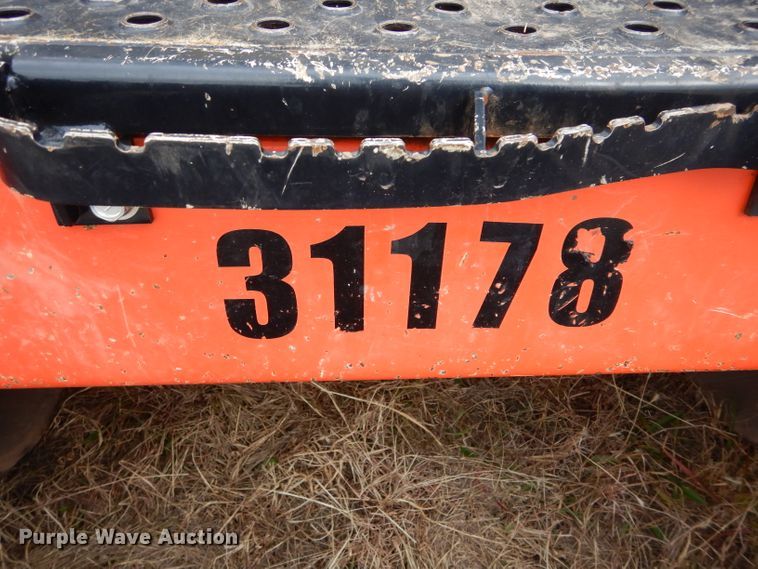 image for item GC9691 2017 Kubota SVL95-2S skid steer