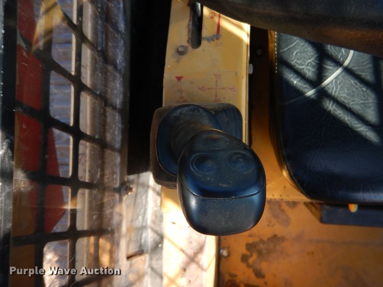 image for item GC9735 2005 Rayco C87L skid steer