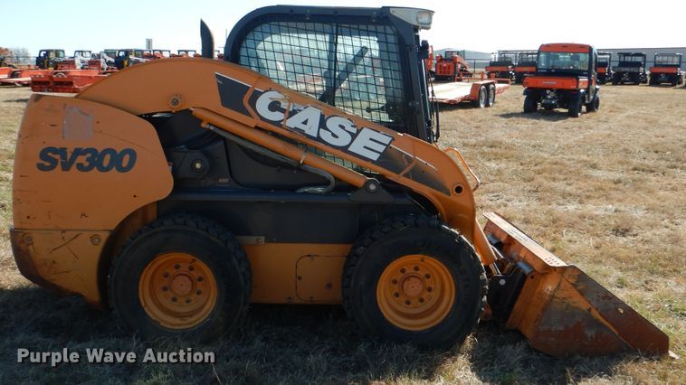image for item GC9736 2011 Case SV300 skid steer