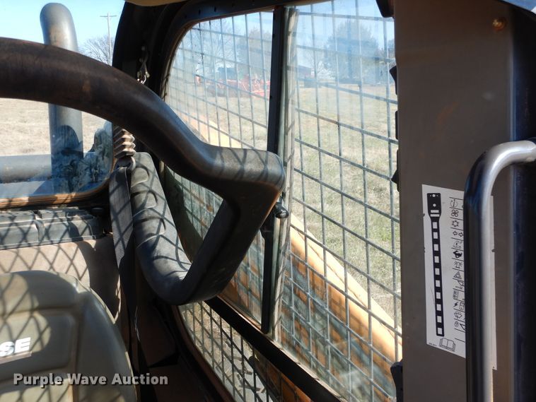 image for item GC9736 2011 Case SV300 skid steer