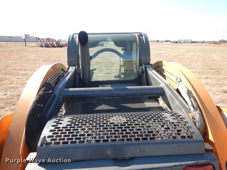 image for item GC9736 2011 Case SV300 skid steer