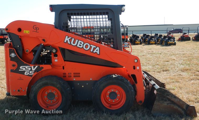 image for item GC9737 2016 Kubota SSV65 skid steer