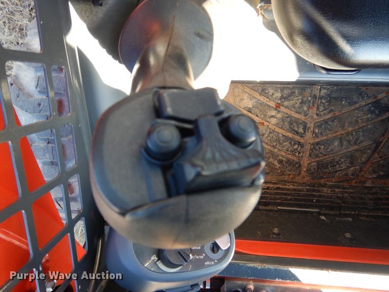 image for item GC9737 2016 Kubota SSV65 skid steer