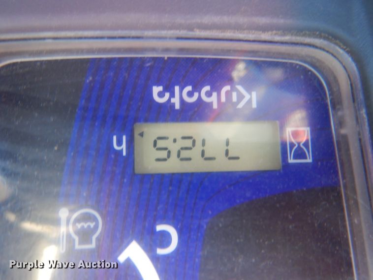 image for item GC9737 2016 Kubota SSV65 skid steer