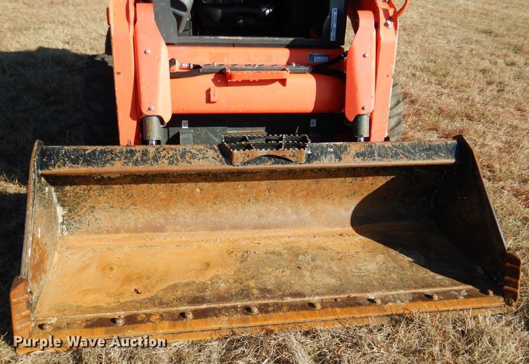 image for item GC9737 2016 Kubota SSV65 skid steer