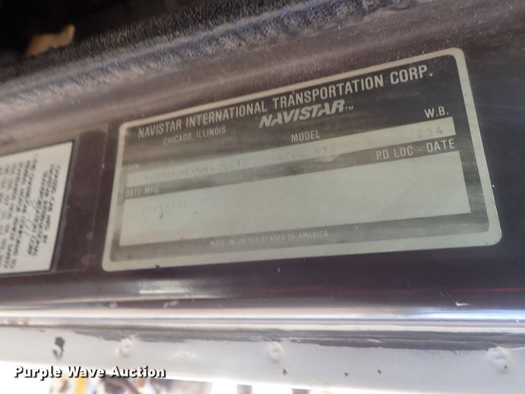 image for item DB7547 1992 International 4700 feed mixer truck