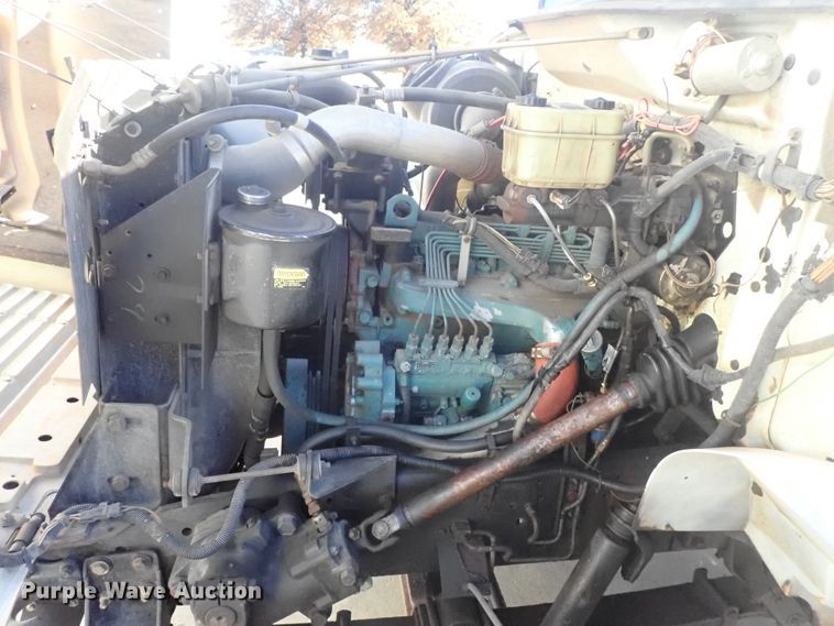 image for item DB7547 1992 International 4700 feed mixer truck