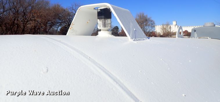 image for item DB7548 Anhydrous ammonia tank