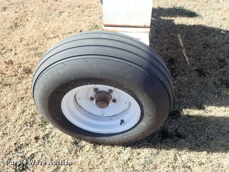 image for item DB7549 Anhydrous ammonia tank