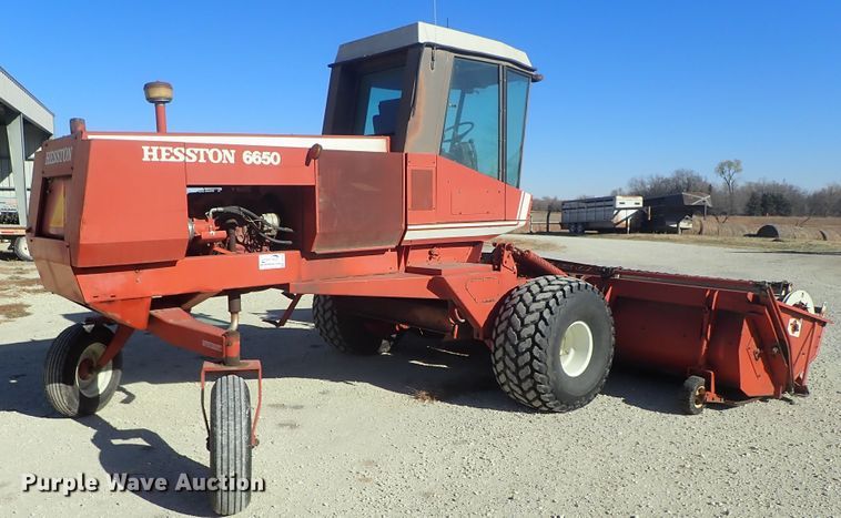 image for item DB7551 1981 Hesston 6650 windrower