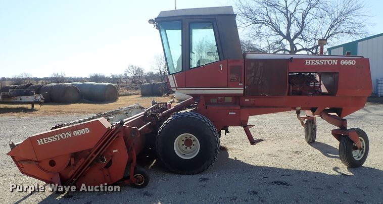 image for item DB7551 1981 Hesston 6650 windrower